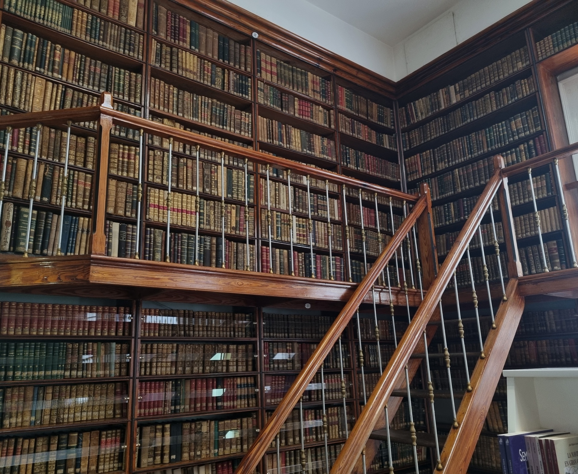 Dawna biblioteka dr. Naranja (obecnie sklepik muzealny)